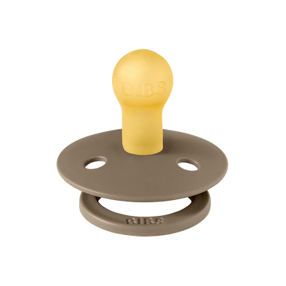 STUDIO Colour Pacifier Polka - Dark Oak/Vanilla